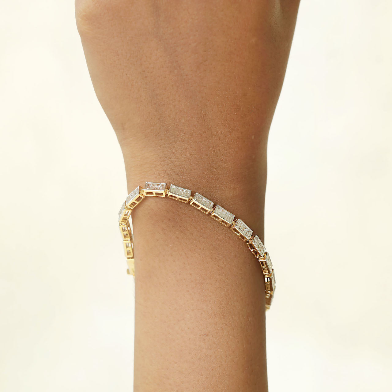 4.65ct Baguette-Cut Lab-Grown Diamond Tennis Bracelet in Yellow Gold