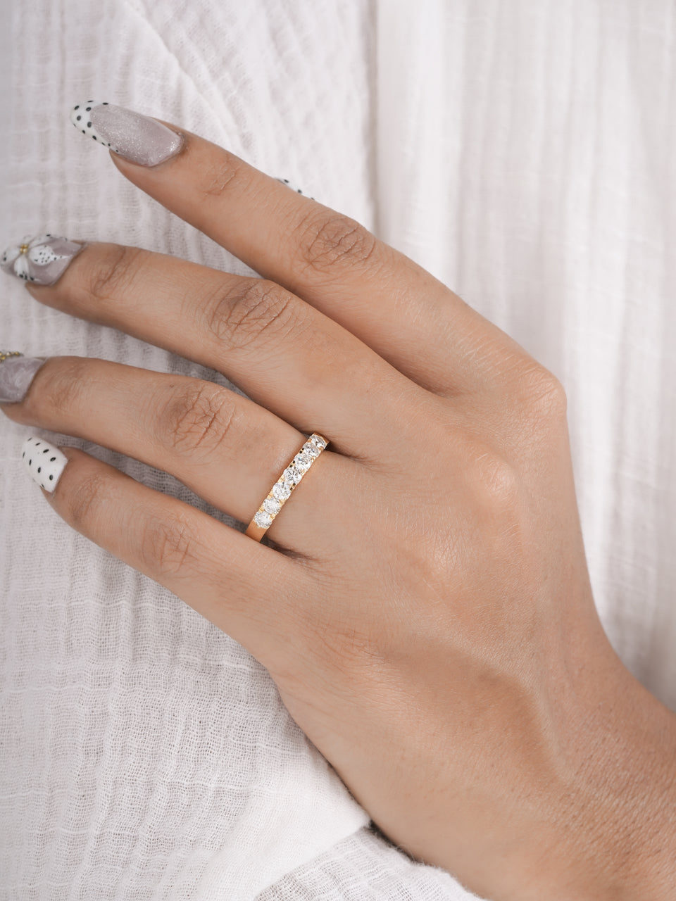 side view of seven stone lab grown diamond eternity ring