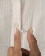 2.00ct Radiant cut lab grown diamond solitaire engagement ring, IGI certified stone detail